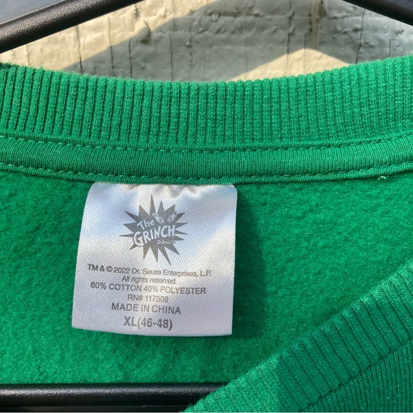 Grinch Christmas sweater size xl - Picture 2 of 3